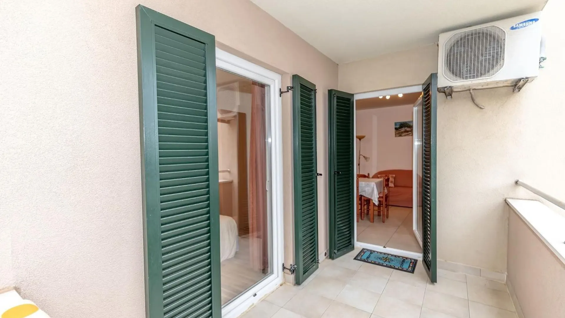 Lilly Apartment Krk Town