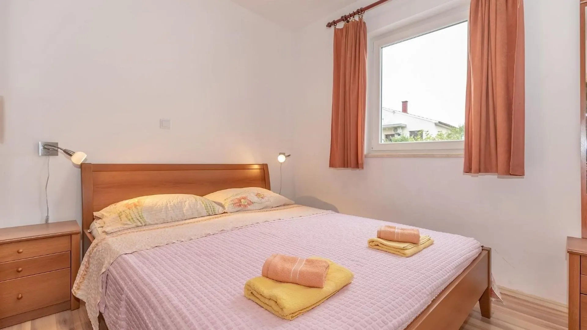 Lilly Apartment Krk Town