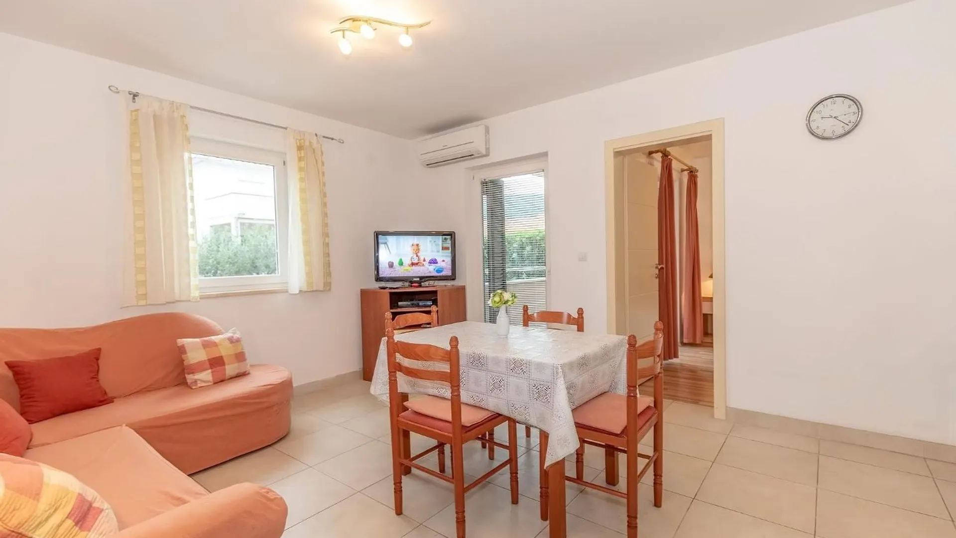 Lilly Apartment Krk Town 0*,